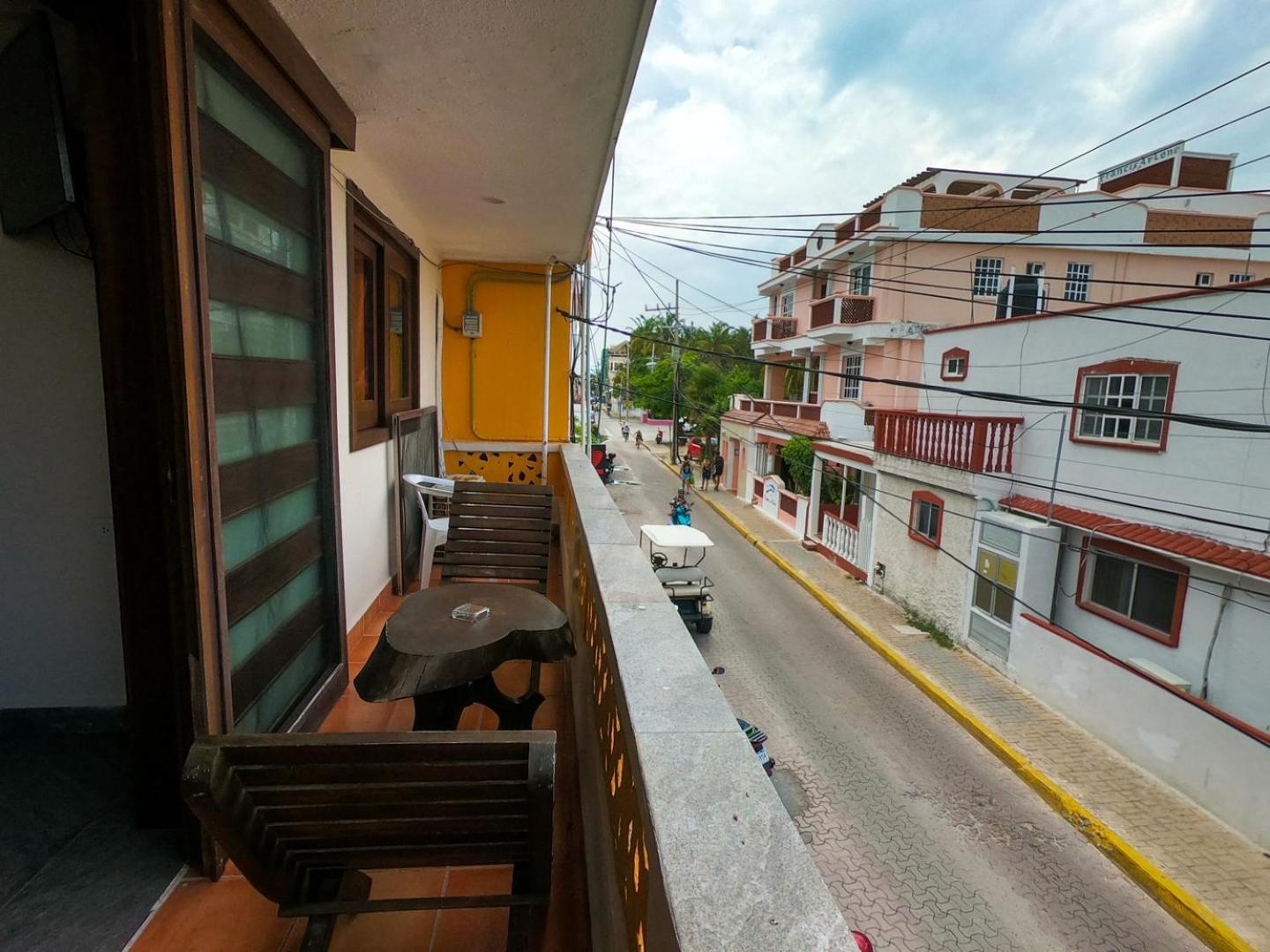 Cande'S Apartments Isla Mujeres Exterior photo