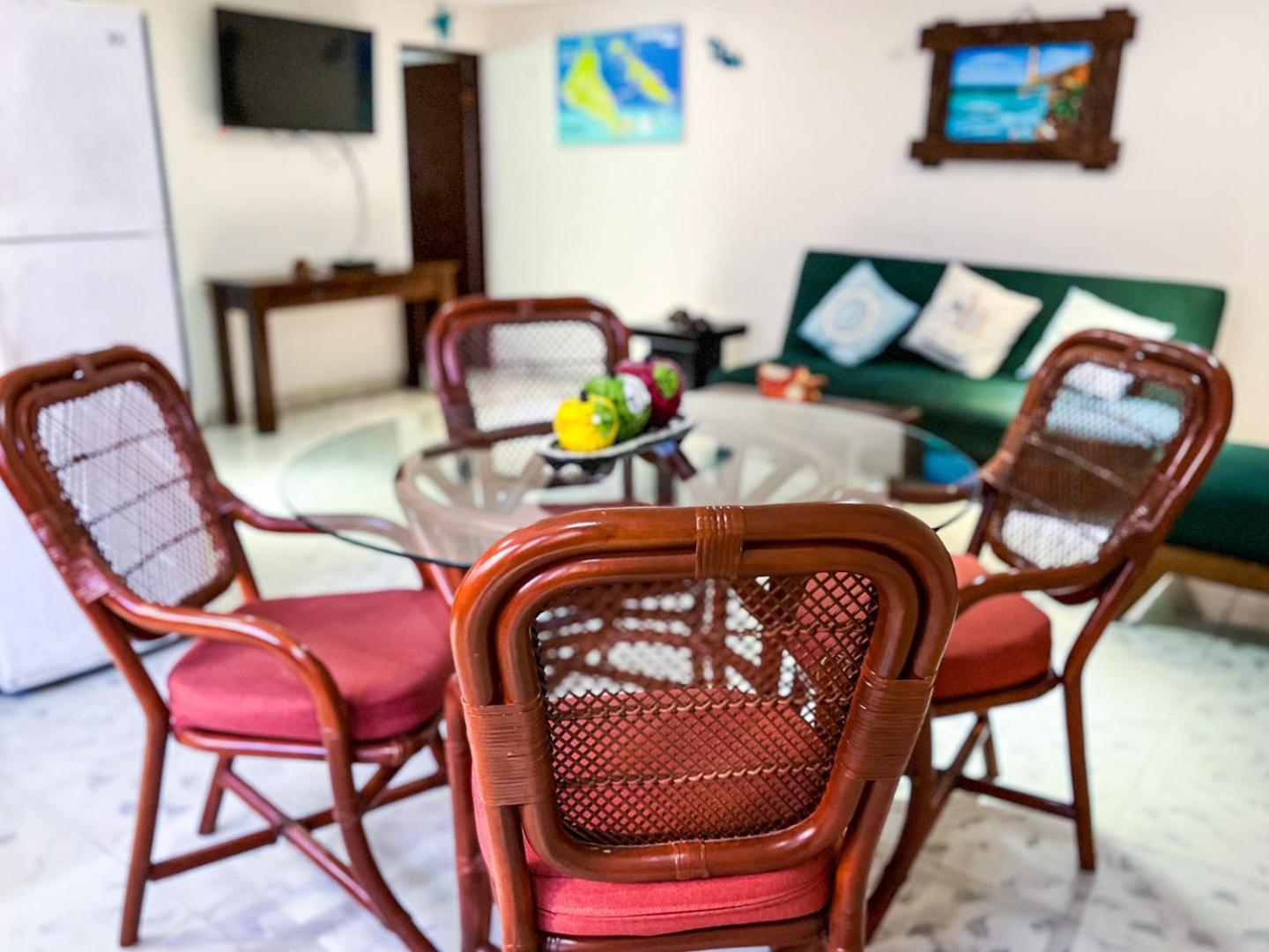 Cande'S Apartments Isla Mujeres Exterior photo